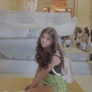 Meet your Posher, Emma